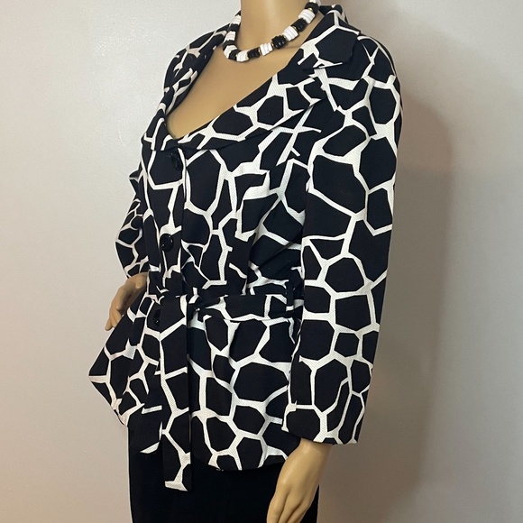 Vintage black white mod graphic belt sixties coat! - Picture 6 of 13